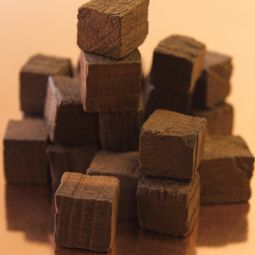 Hungarian Oak Cubes Med Toast -3oz